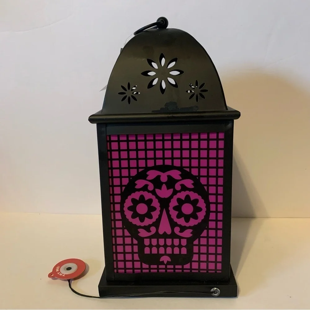 NWT. TARGET Halloween Black and Orange Skull Lantern